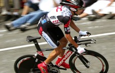 中国体彩网官方首页|越南足球新纪元，黄英嘉莱助国家队排名超越中超，足协重奖2亿激励崛起