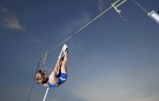 中国体彩网-周定洋留守成都背后的抉择，新规之下，忠诚与牺牲铸就中超新篇章